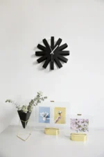 Ribbon black ρολόι τοίχου – Umbra - Image 3